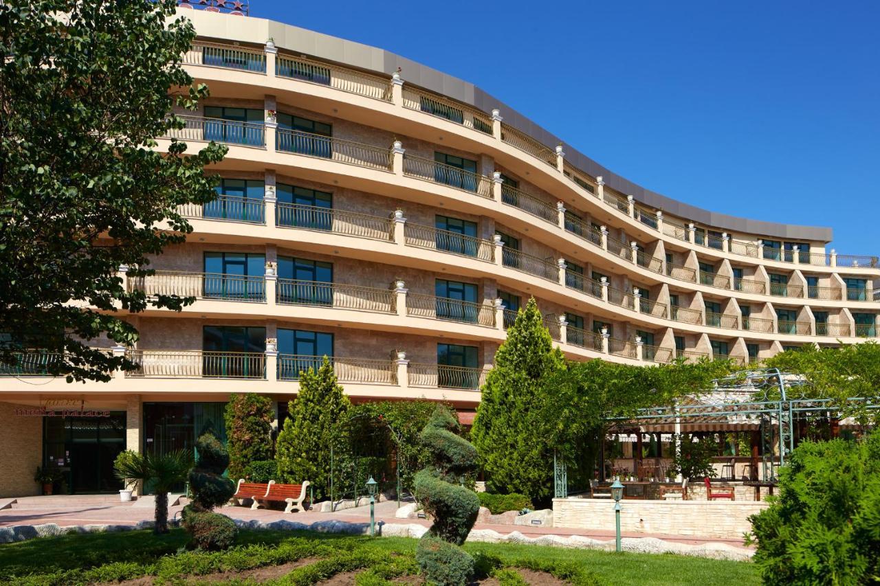 Mena Palace Hotel Pantai Sunny Bagian luar foto