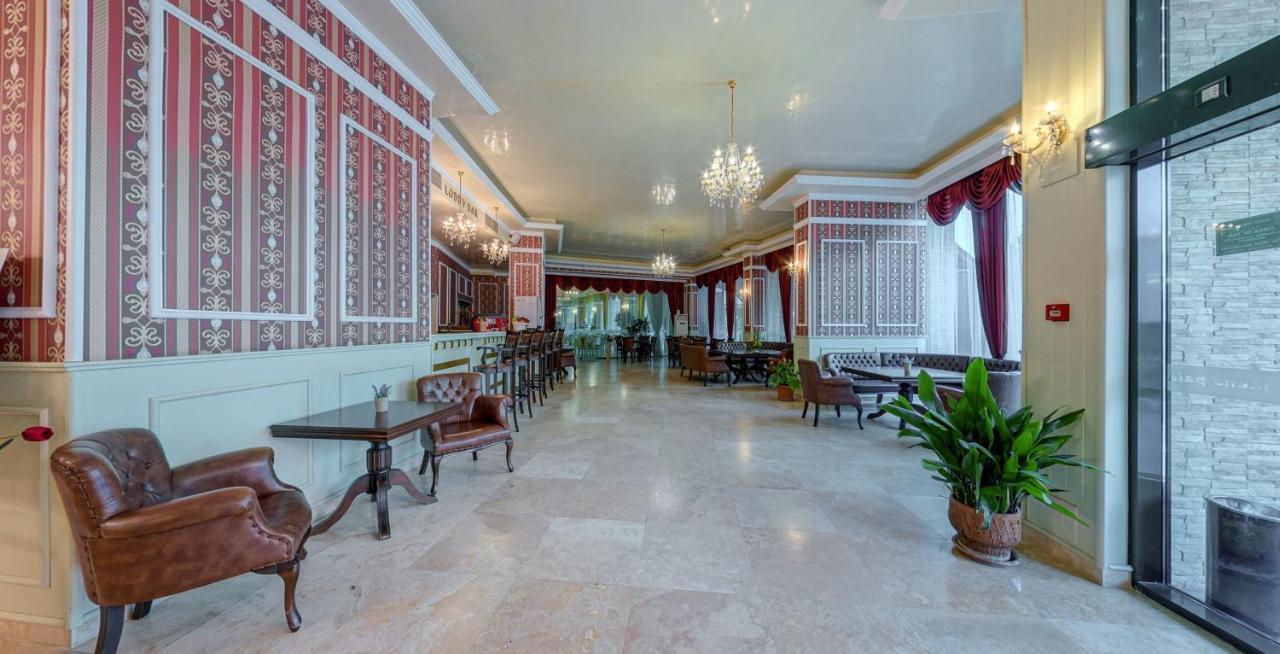 Mena Palace Hotel Pantai Sunny Bagian luar foto