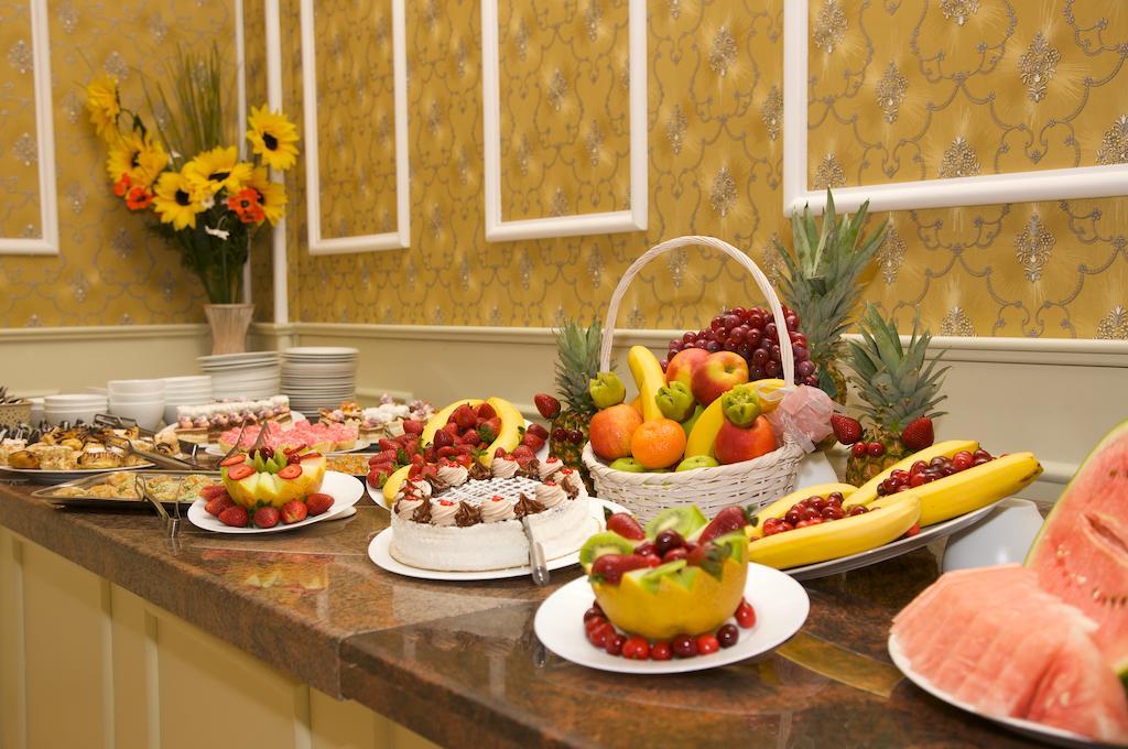 Mena Palace Hotel Pantai Sunny Bagian luar foto
